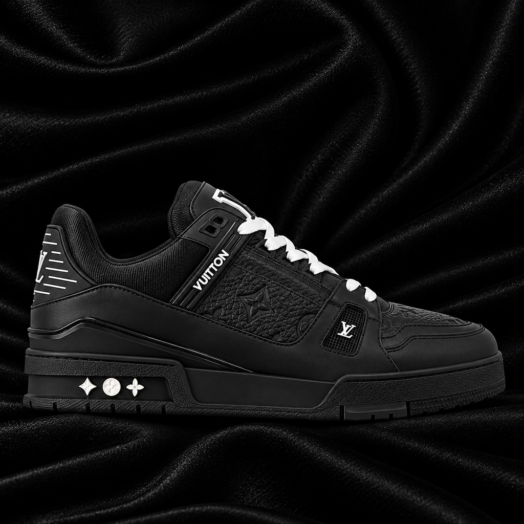 LOUIS VUITTON TRAINER BLACK