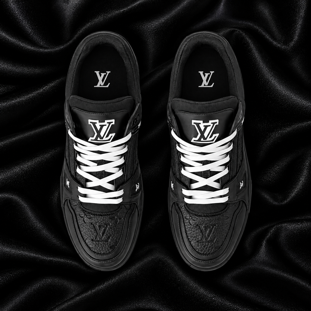 LOUIS VUITTON TRAINER BLACK