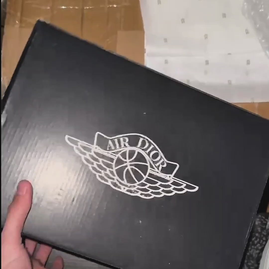 AIR JORDAN 1 HIGH JORDAN X DIOR